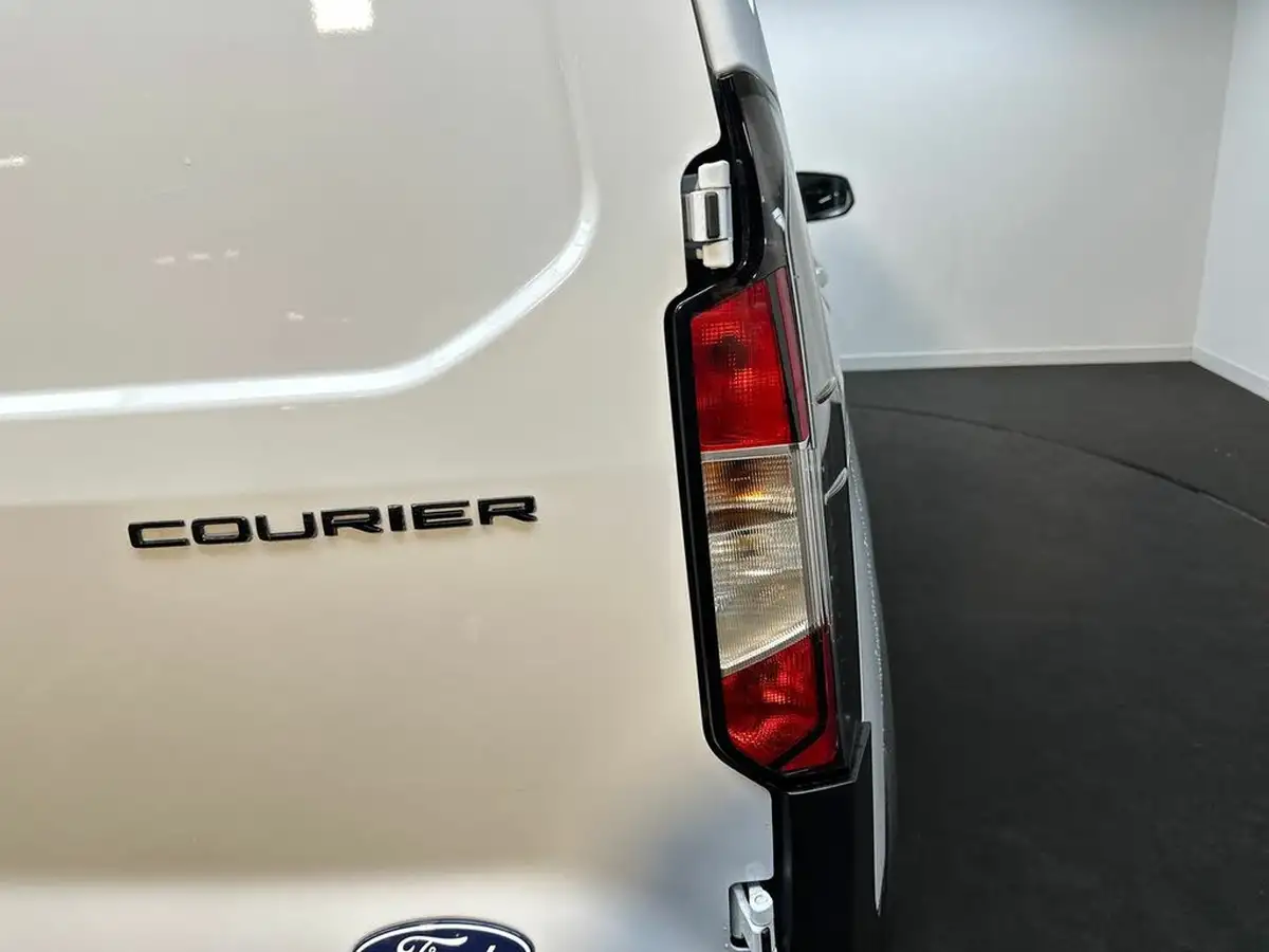 2024-ford-transit-courier-10t-active-ecoboost-125pseu6d-auto-big-33