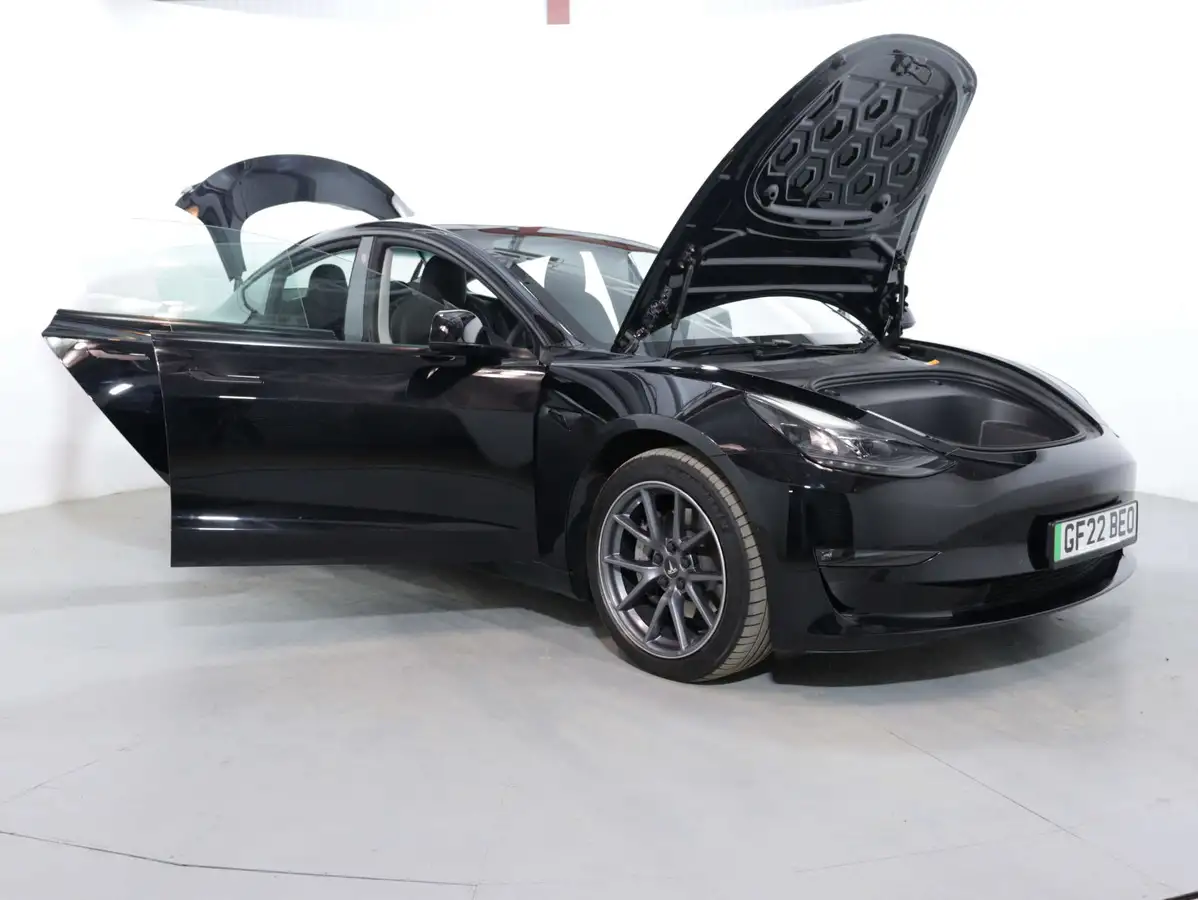 2022-tesla-model-3-e-long-range-big-42