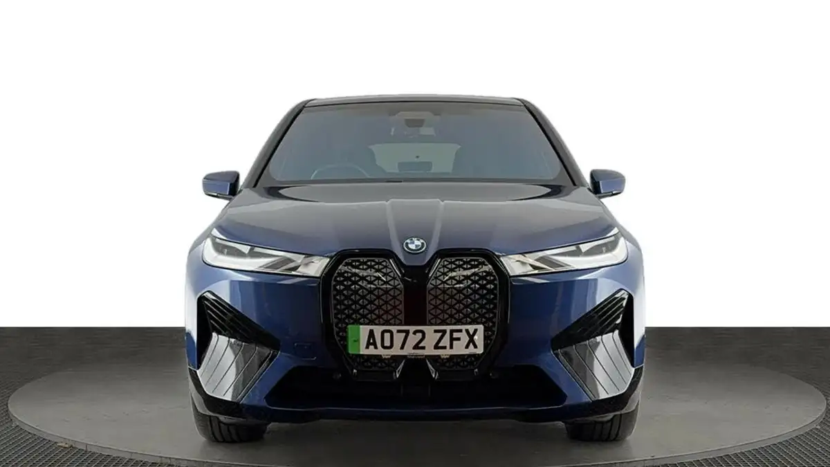 2022-bmw-ix-e-xdrive-40-m-sport-edition-big-7