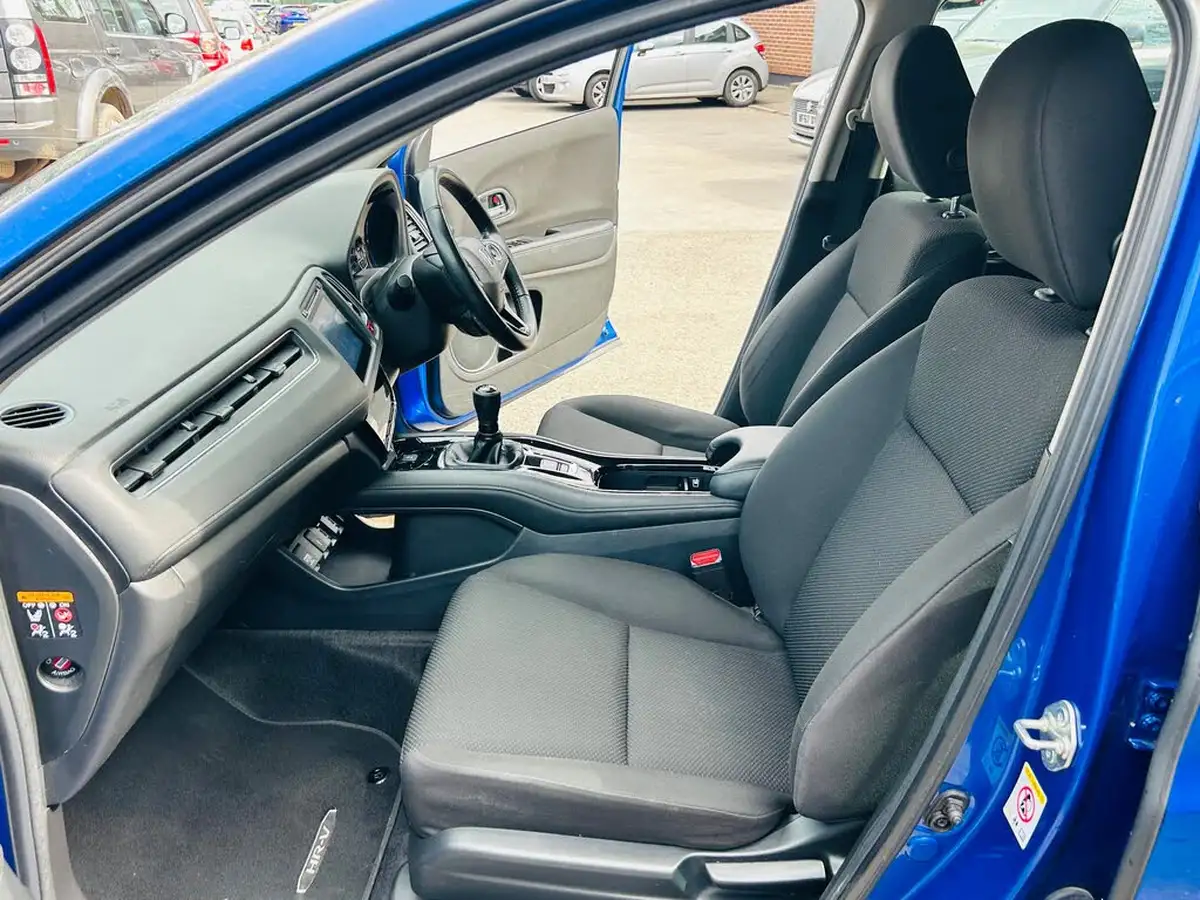 2016-honda-hr-v-16-i-dtec-se-big-9