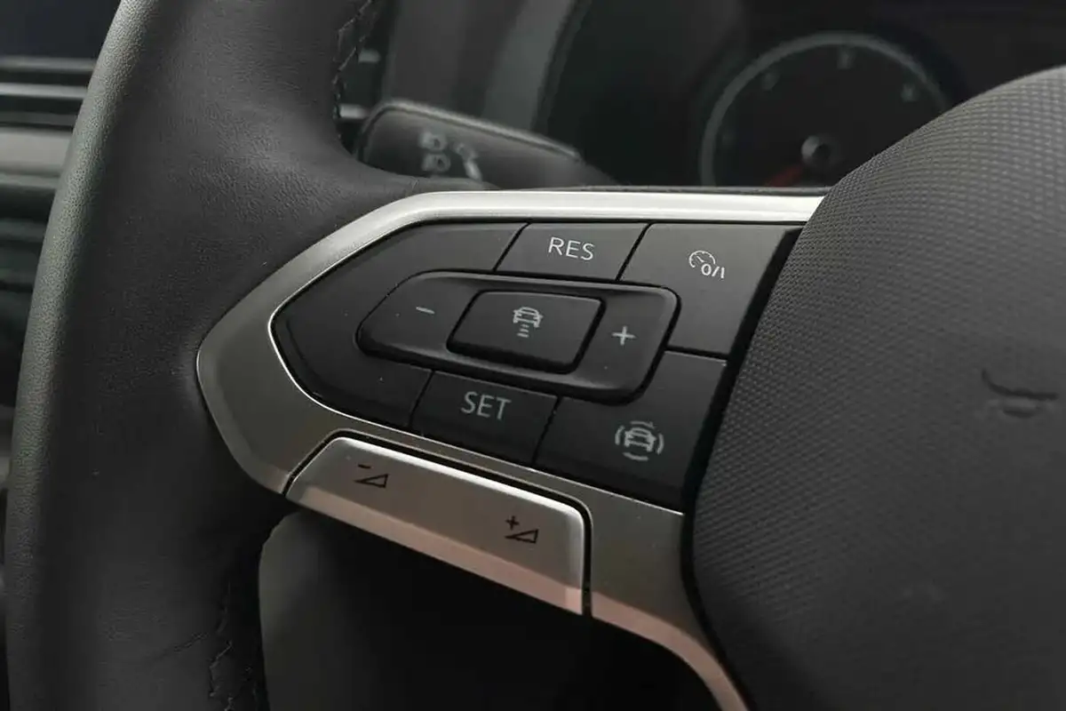 2024-volkswagen-transporter-big-37