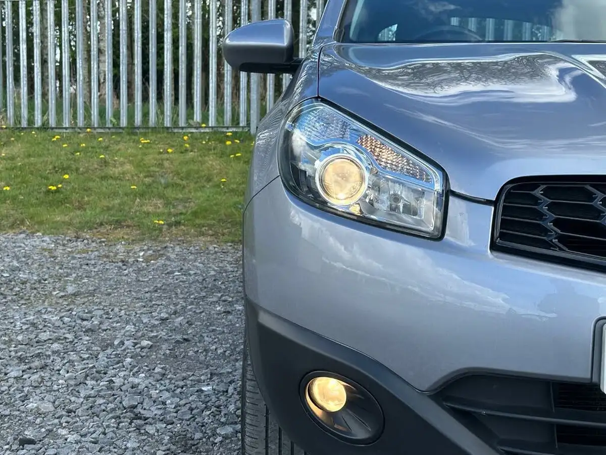 2011-nissan-qashqai-16-acenta-big-6