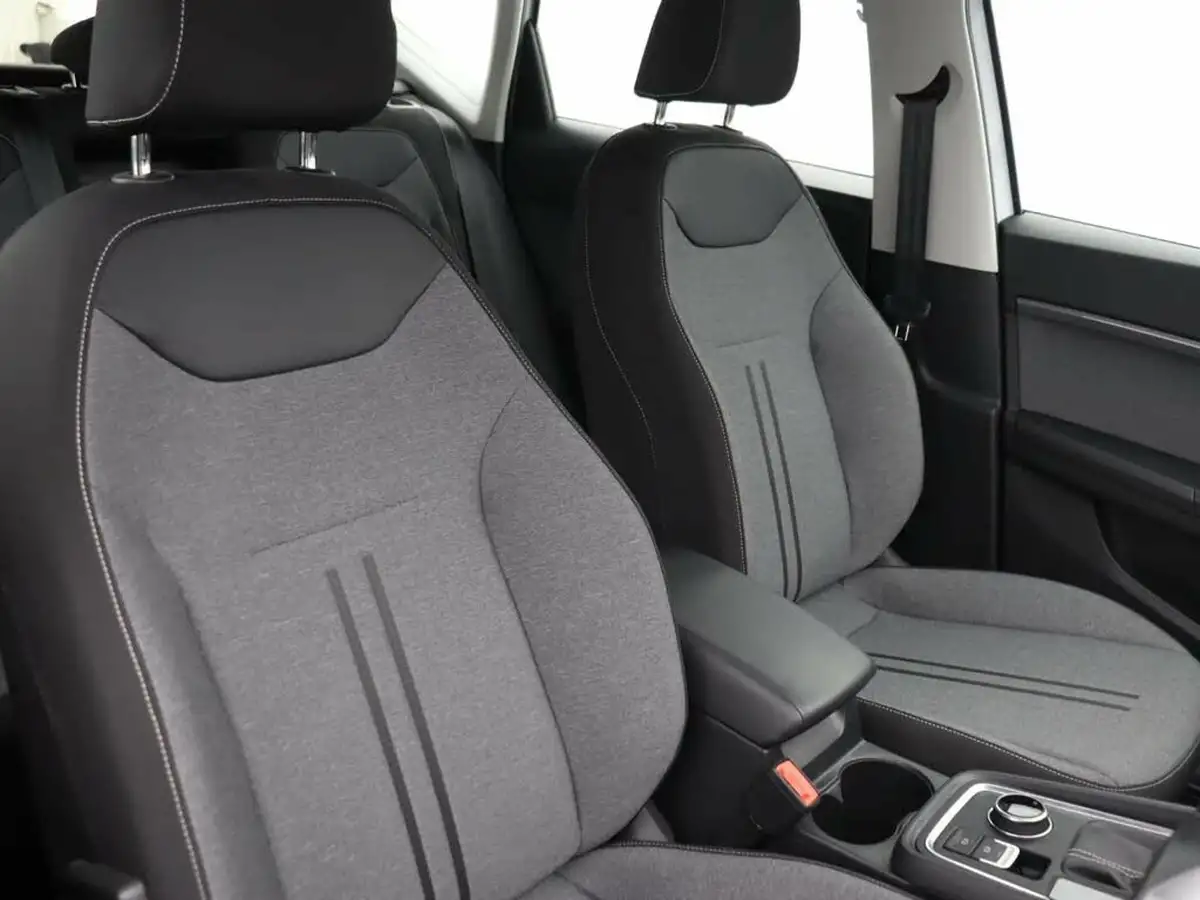 2022-seat-ateca-15-ecotsi-se-technology-dsg-big-14