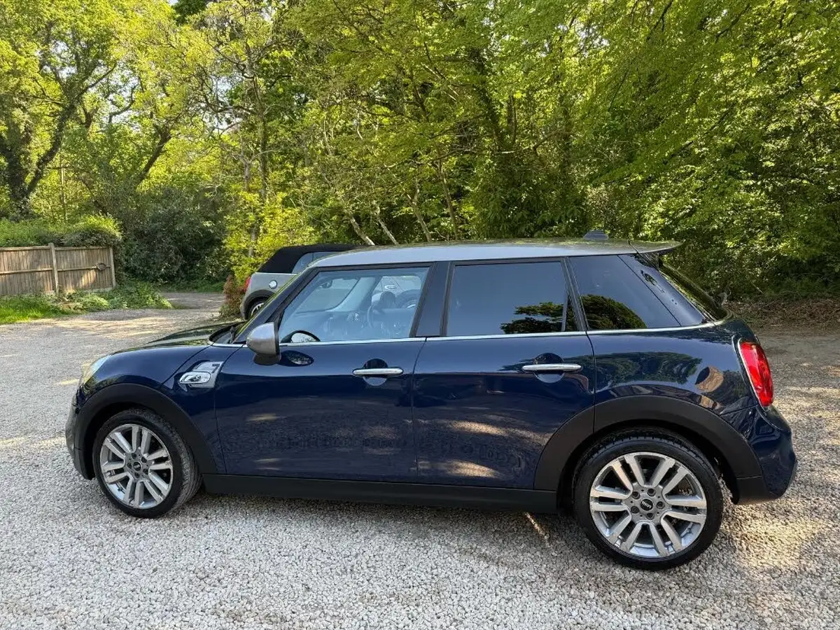2017-mini-cooper-20-cooper-s-seven-media-xlss-5d-big-7