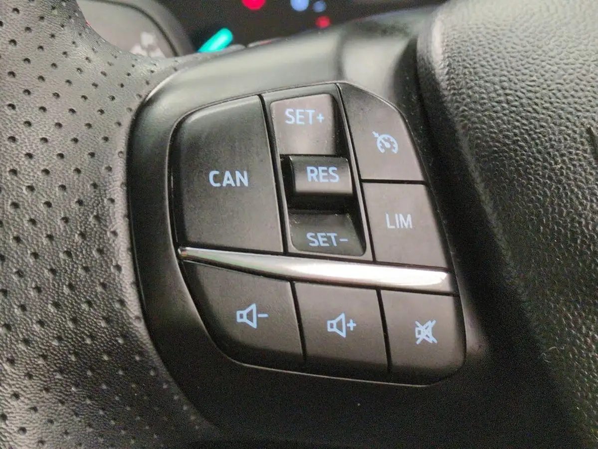 2021-ford-fiesta-10t-st-line-edition-125ps-hybrid-mhev-5d-big-26