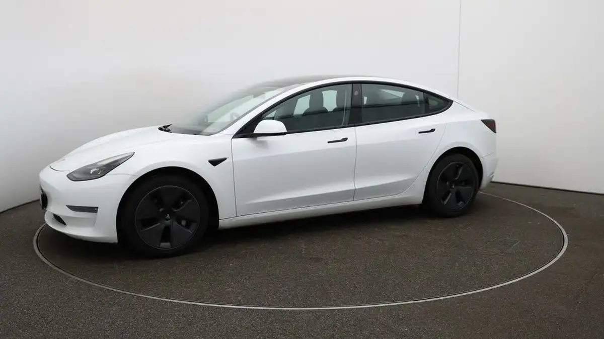 2021-tesla-model-3-e-long-range-awd-big-66