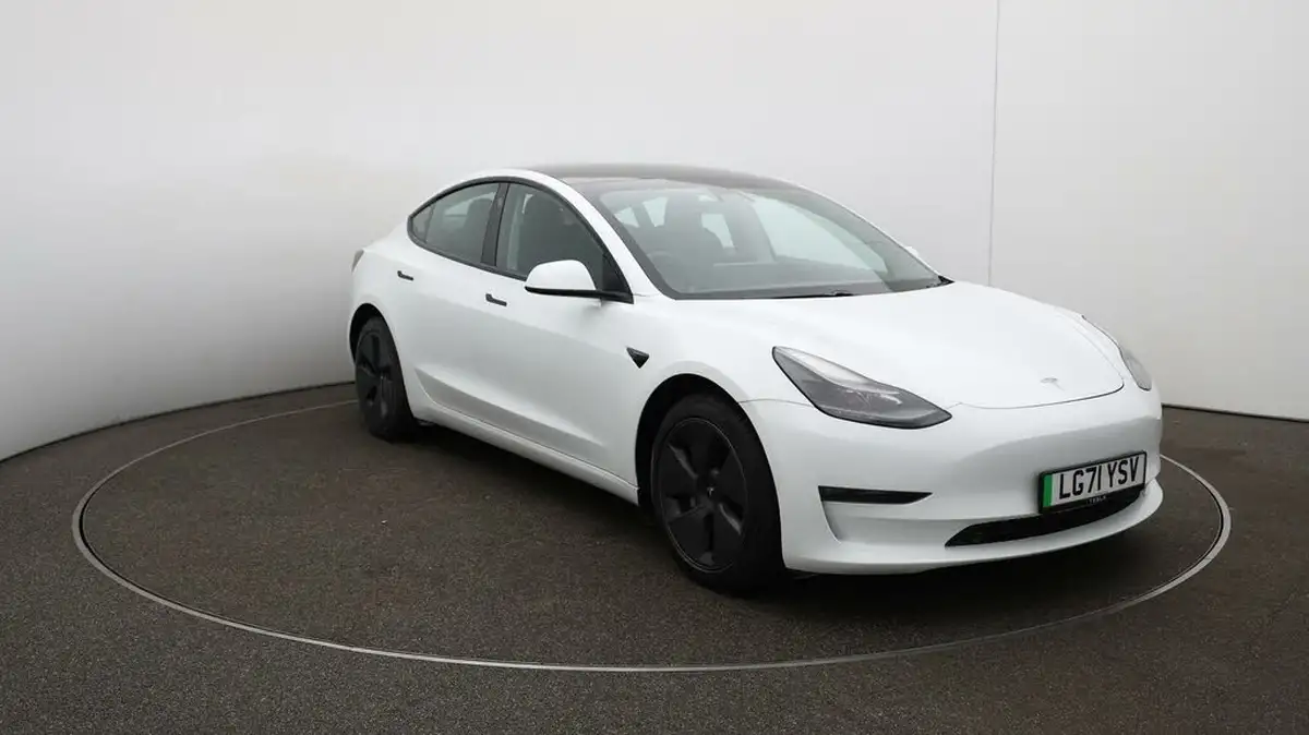 2021-tesla-model-3-e-long-range-awd-big-42
