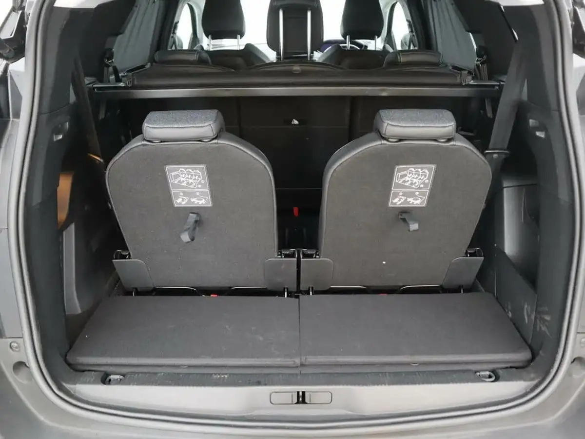 2022-peugeot-5008-suv-15-bluehdi-allure-premium-big-8