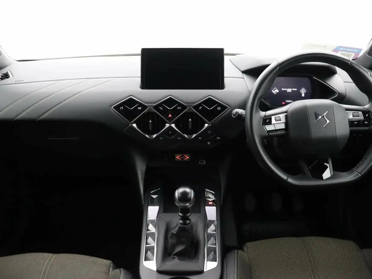 2022-ds-ds-3-crossback-12-puretech-bastille-101ps-big-20