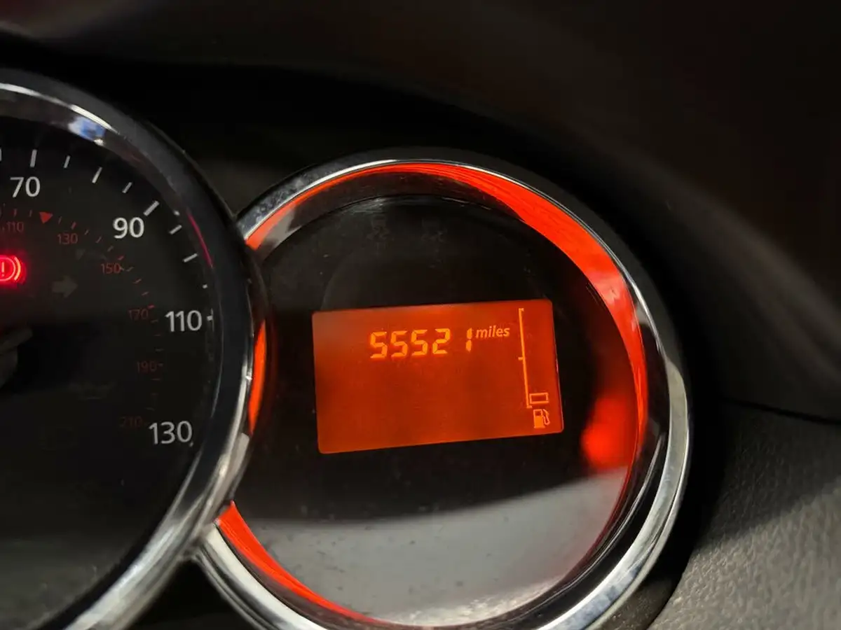 2016-dacia-duster-15dci-laureate-110bhp-ss-station-wagon-5d-big-19