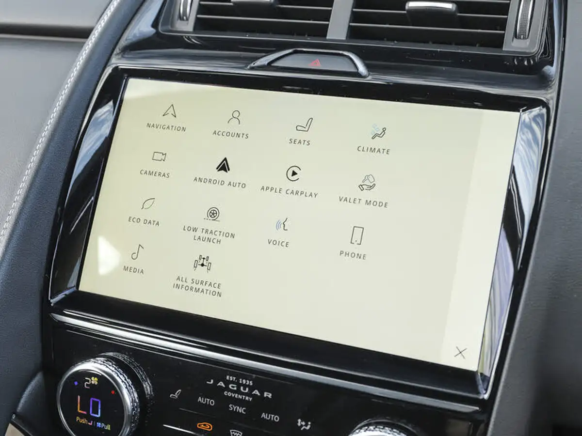 2022-jaguar-e-pace-20-d200-r-dynamic-s-big-16