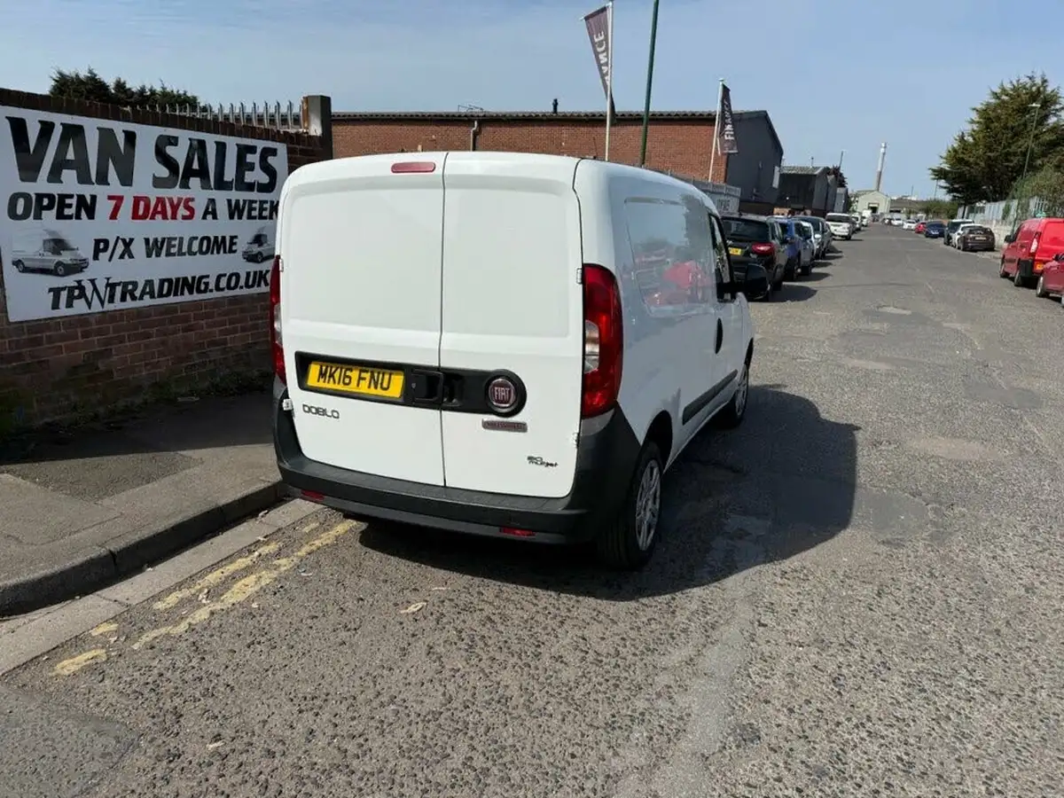 2015-fiat-doblo-cargo-13td-v-l1-refrigerated-van-big-21
