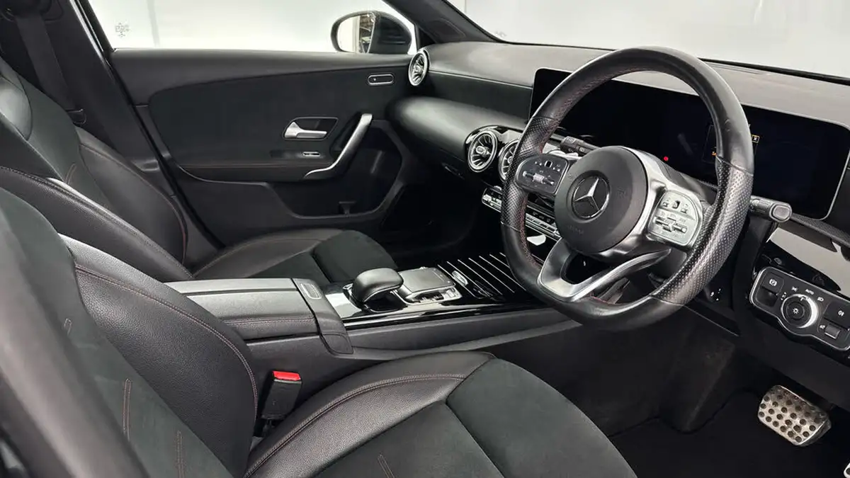 2018-mercedes-benz-a-class-15d-a180d-amg-line-116ps-premiumss-hatchback-5d-7g-dct-big-9