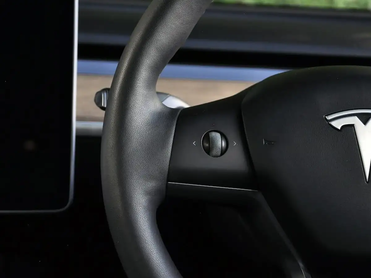2021-tesla-model-3-e-long-range-4x4-big-70