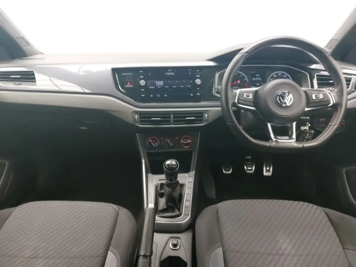 2020-volkswagen-polo-10-tsi-r-line-115ps-big-2