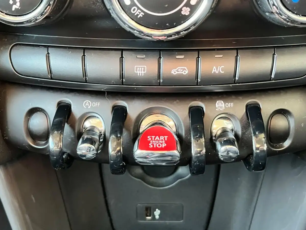 2018-mini-cooper-15-cooper-series-ii-ss-hatchback-3d-big-38