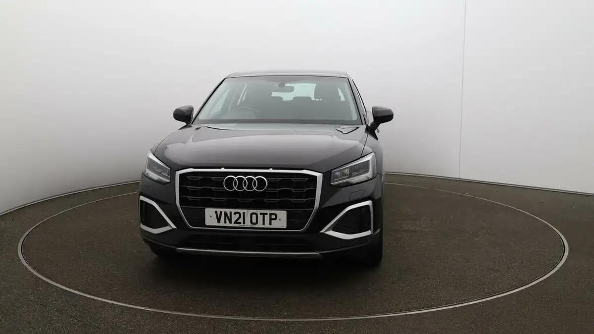 2021-audi-q2-10-30-tfsi-sport-big-37