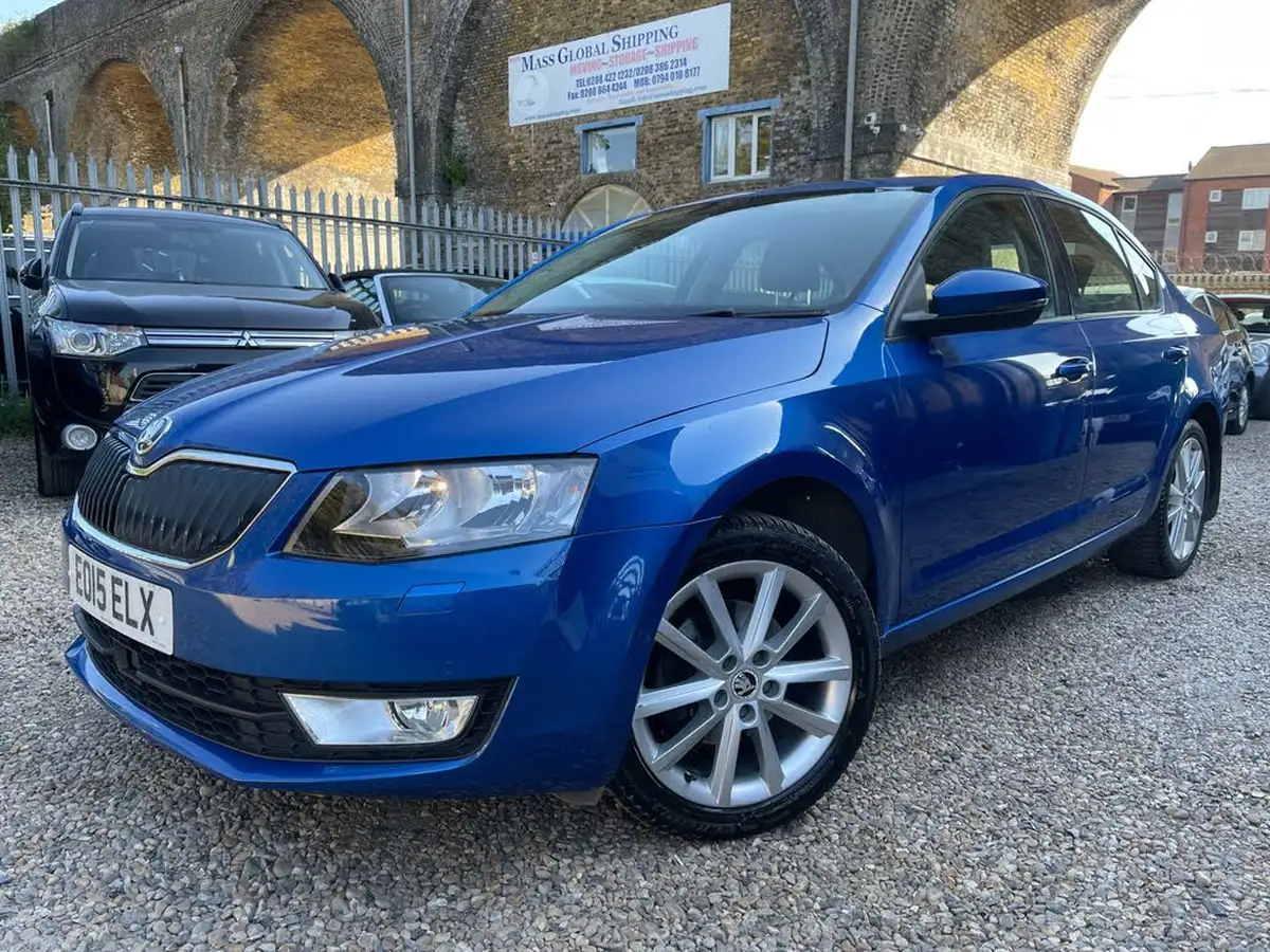2015-skoda-octavia-14-tsi-se-l-hatchback-dsg-big-2