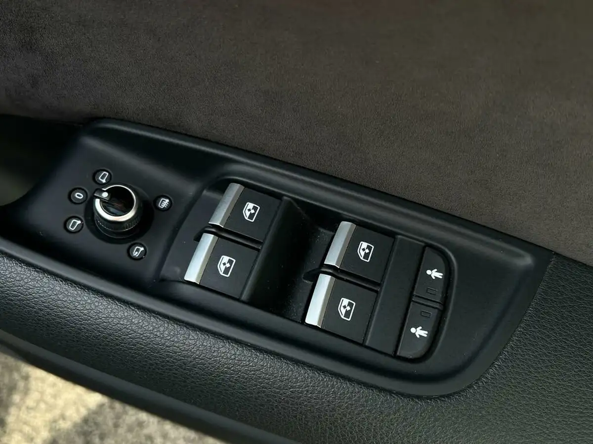 2019-audi-q7-30-50-tdi-s-line-ss-big-45