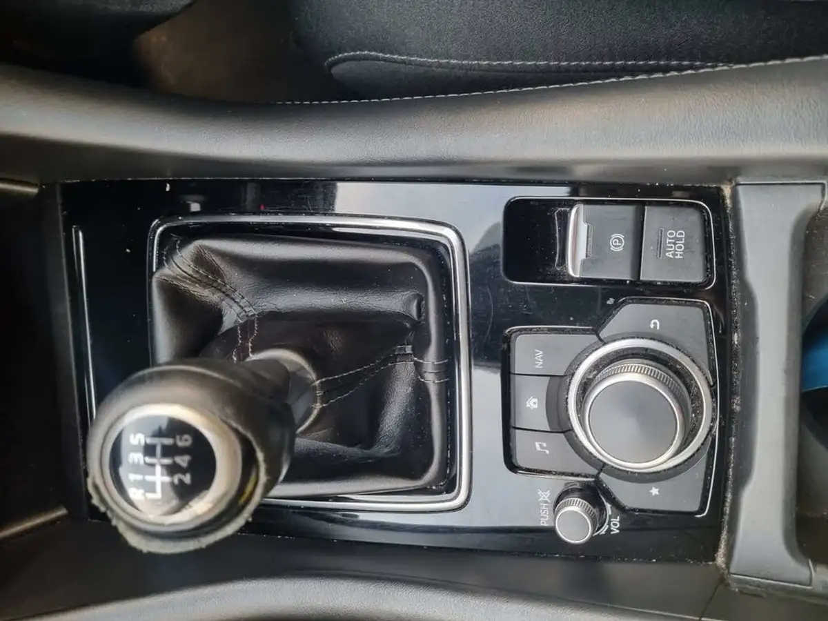 2019-mazda-mazda6-22td-skyactiv-d-se-l-nav-tourer-5d-big-68