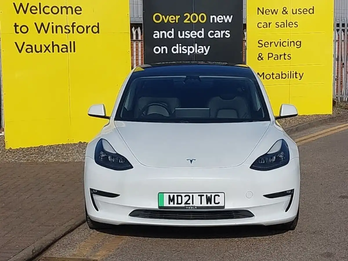 2021-tesla-model-3-e-long-range-4x4-big-11