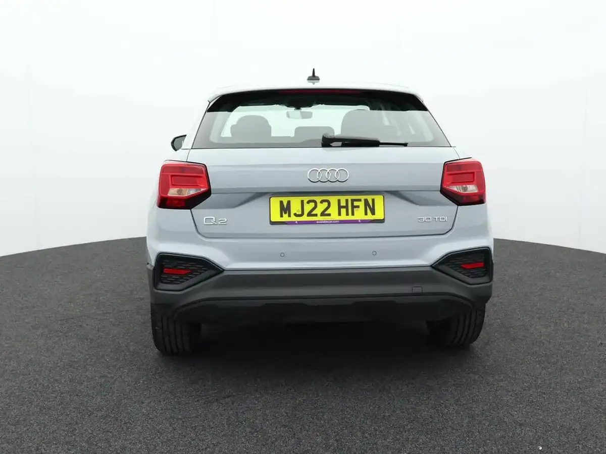 2021-audi-q2-20-30-tdi-technik-s-tronic-big-2
