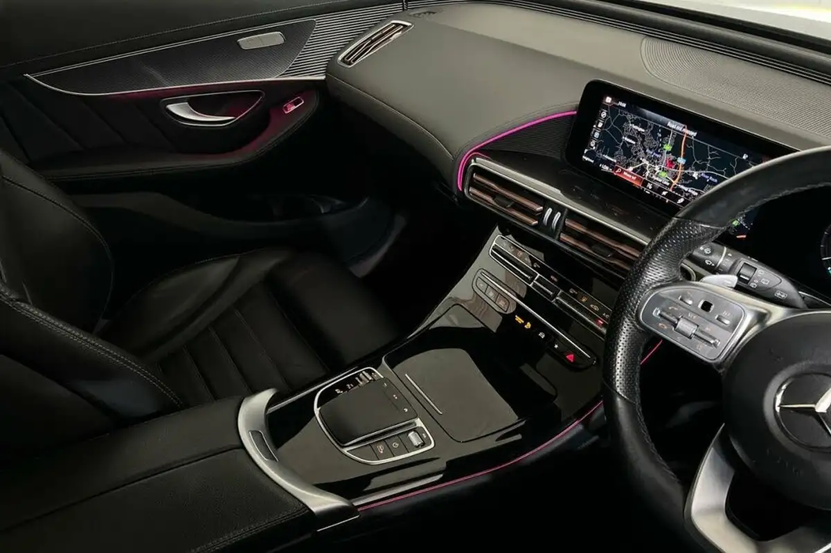 2022-mercedes-benz-eqc-e-eqc-400-amg-line-premium-big-29