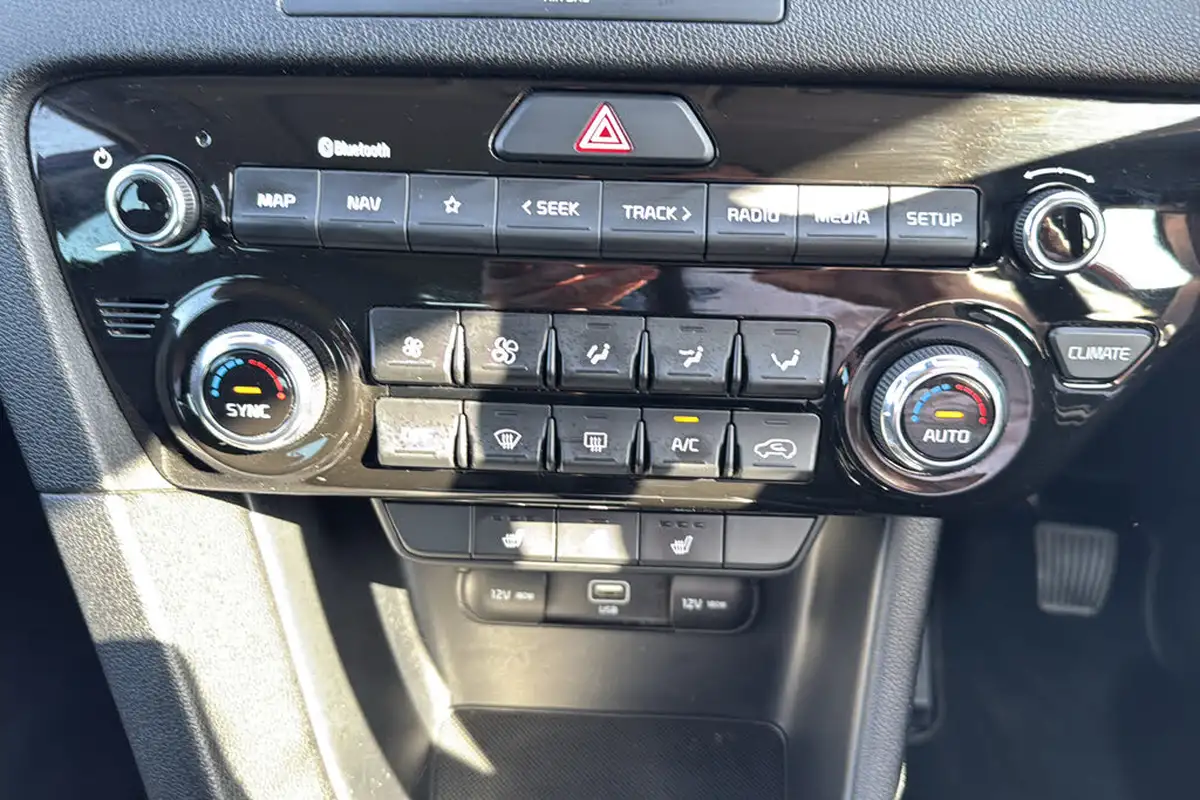 2021-kia-sportage-16crdi-3-48v-big-14