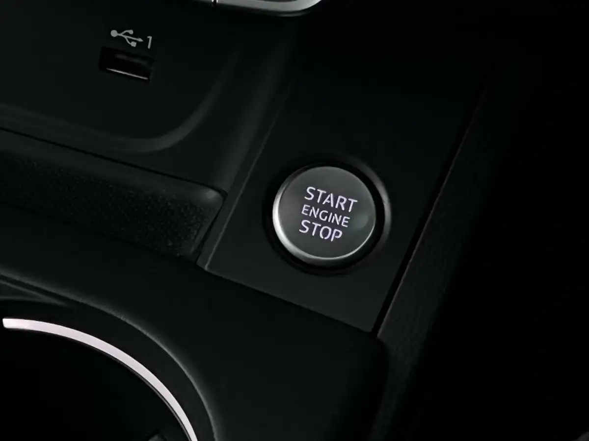 2017-audi-a4-avant-20-tfsi-sport-s-tronic-big-35