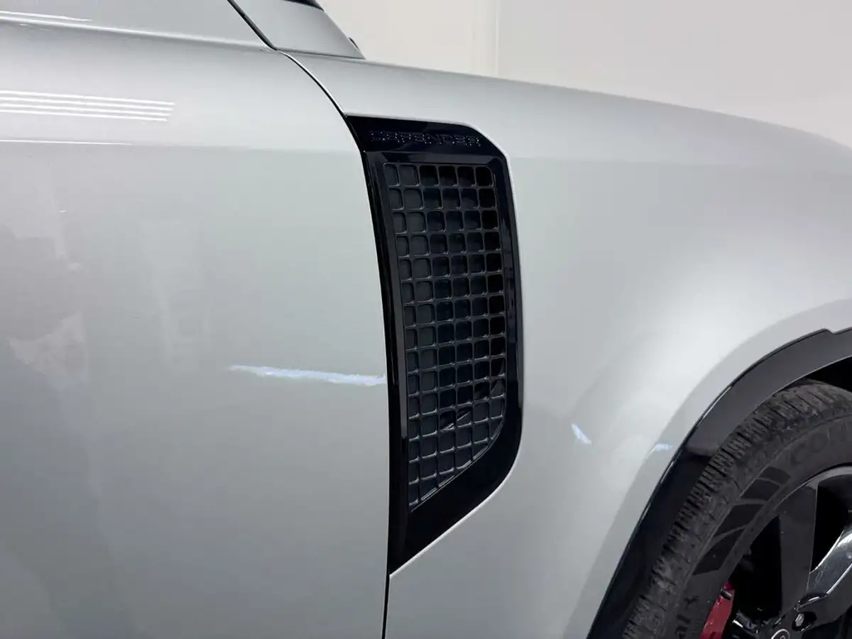 2023-land-rover-90-defender-30-d300-x-big-13