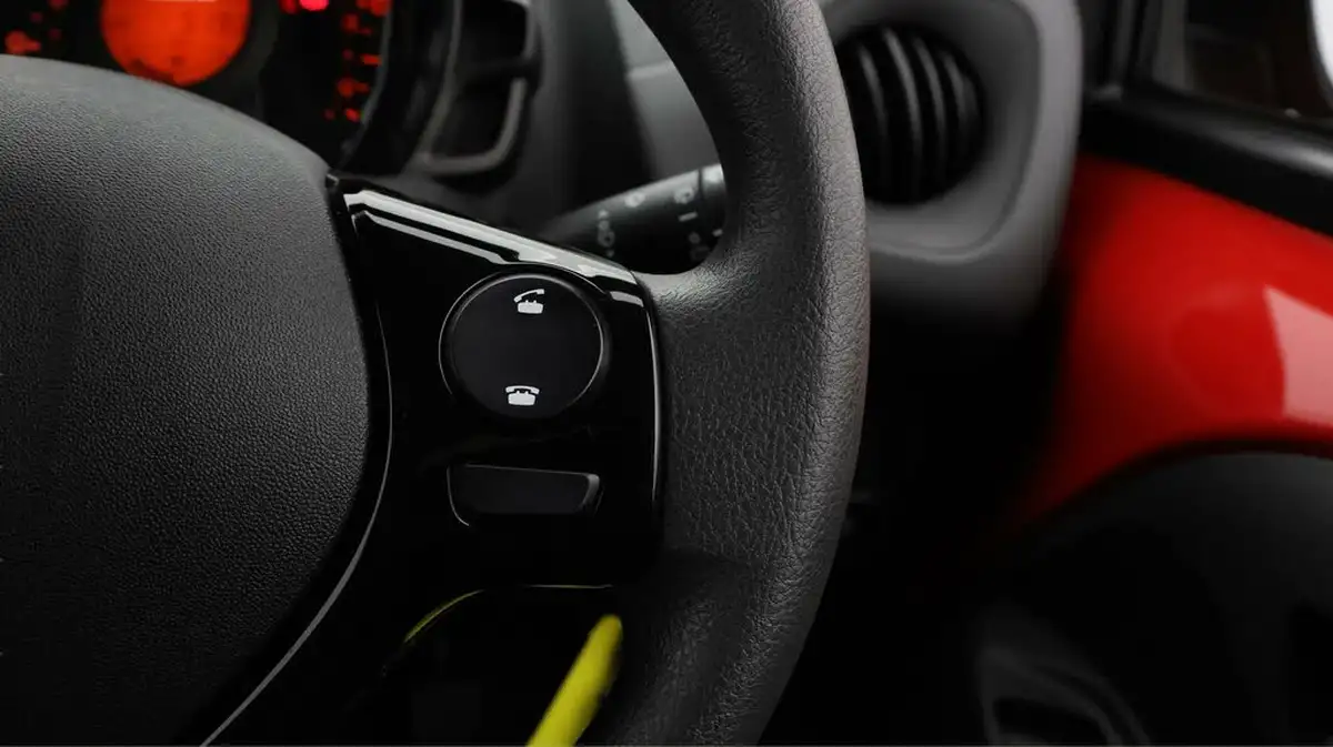 2021-citroen-c1-10-vti-sense-3d-big-21