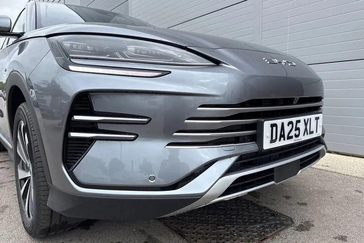 2025-byd-seal-15-design-big-15