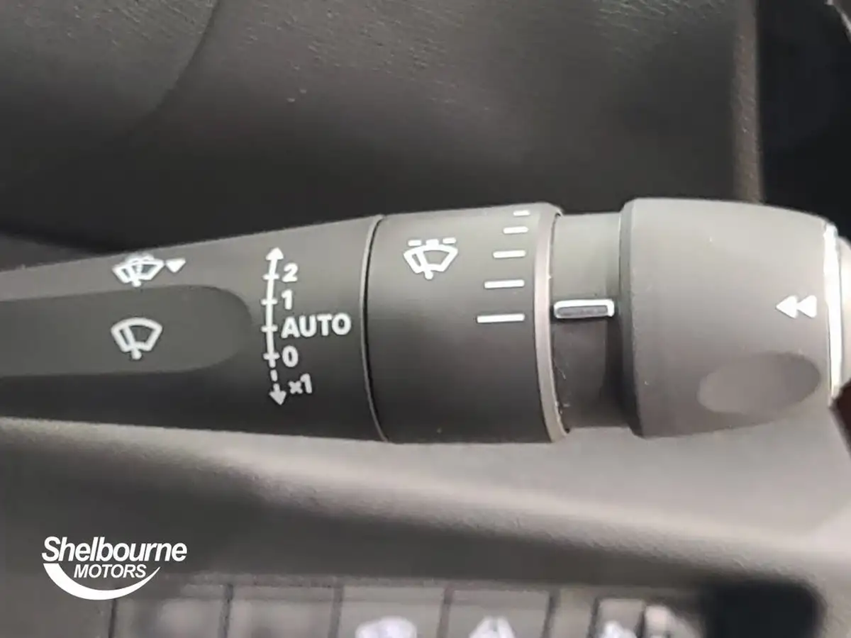 2022-citroen-c4-12-puretech-shine-130ps-big-30
