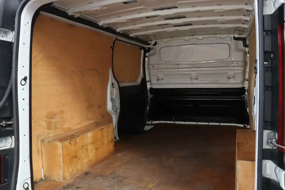 2021-renault-trafic-20dci-ll30-energy-145-business-panel-big-13