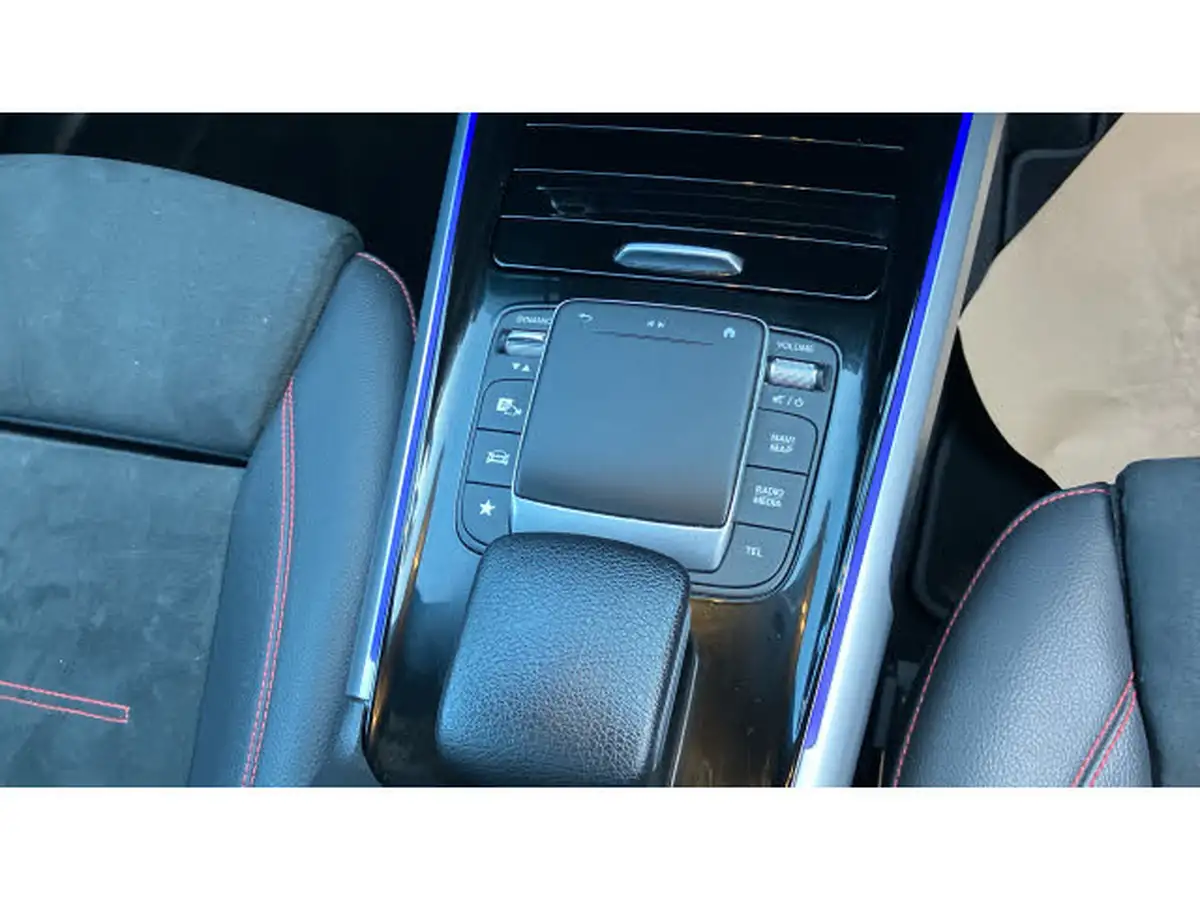 2021-mercedes-benz-glb-class-13-glb200-amg-line-premium-plus-7-8g-tronic-big-12