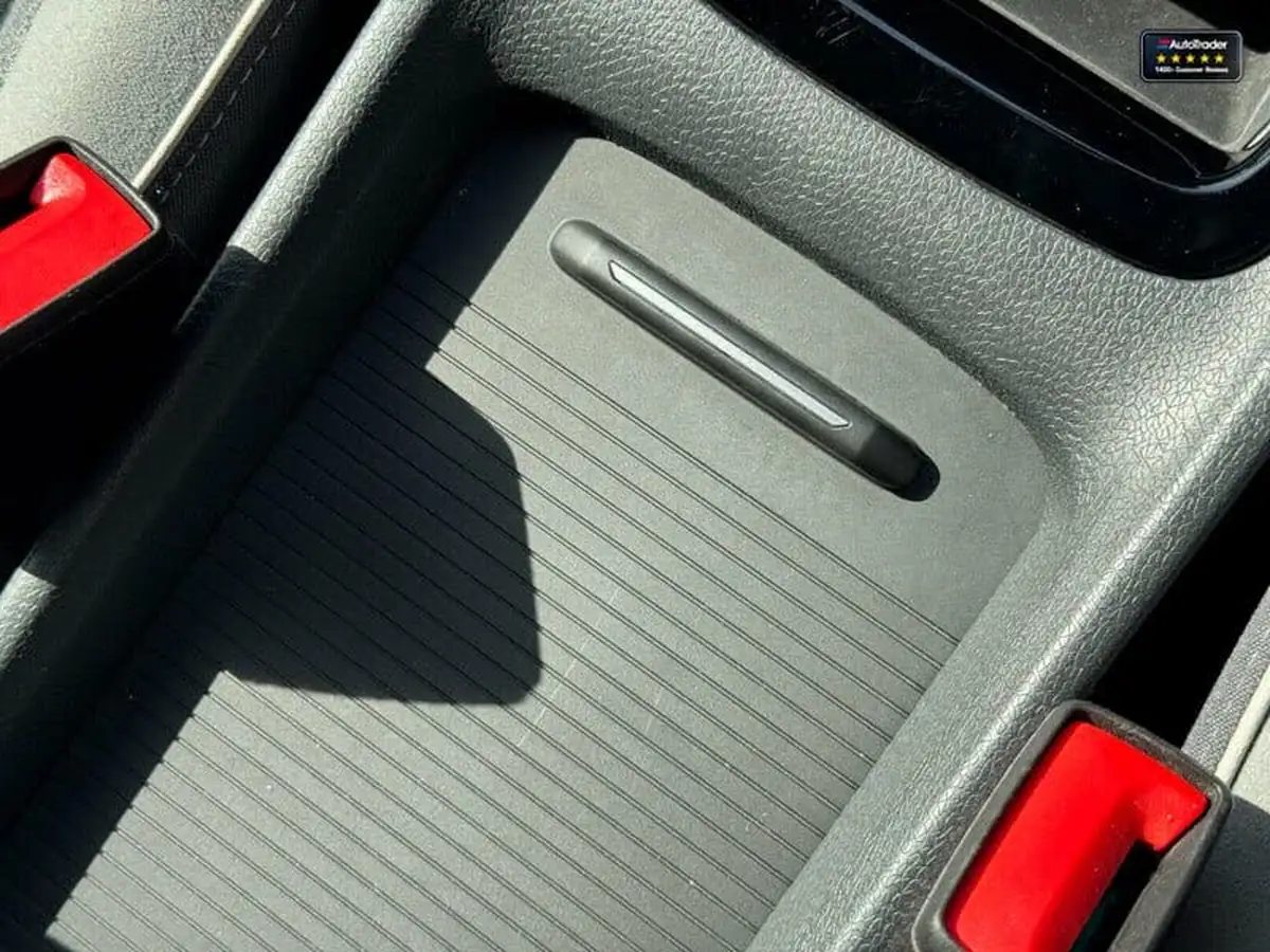 2021-volkswagen-id3-e-tech-big-23