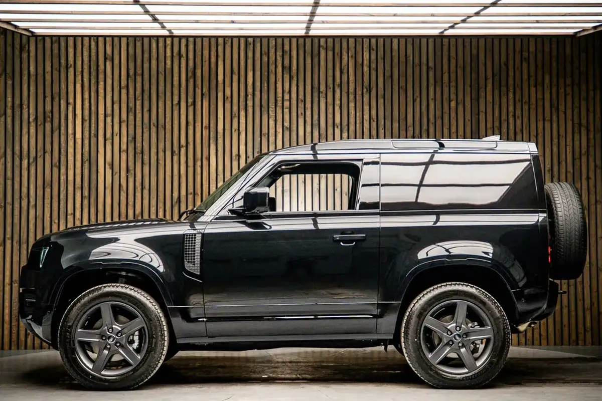 2025-land-rover-90-defender-30-d250-hard-top-x-dynamic-se-90-250pseu6e-big-6