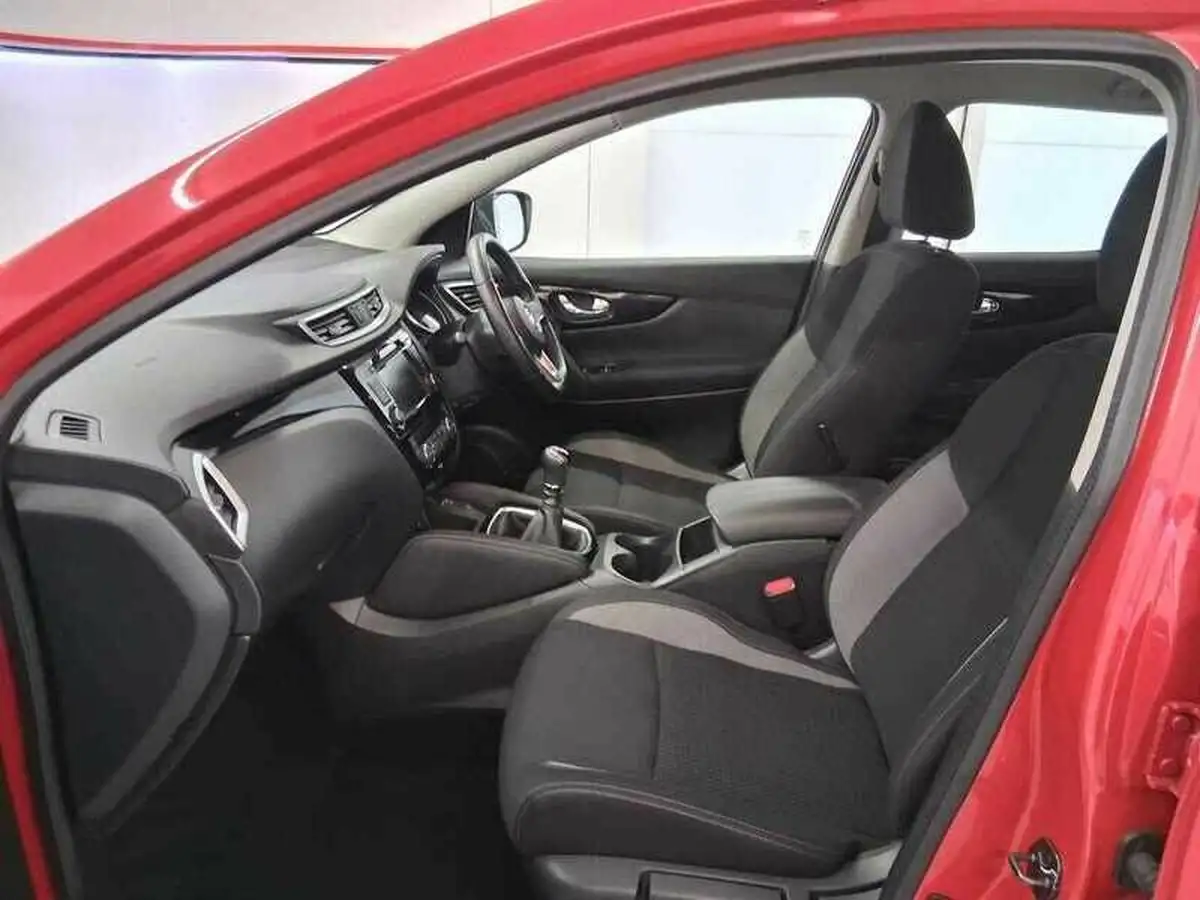 2020-nissan-qashqai-13-dig-t-acenta-premium-140ps-big-13