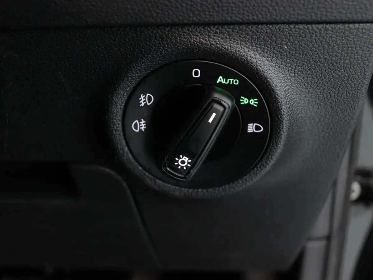 2023-skoda-karoq-15-tsi-se-drive-dsg-big-33