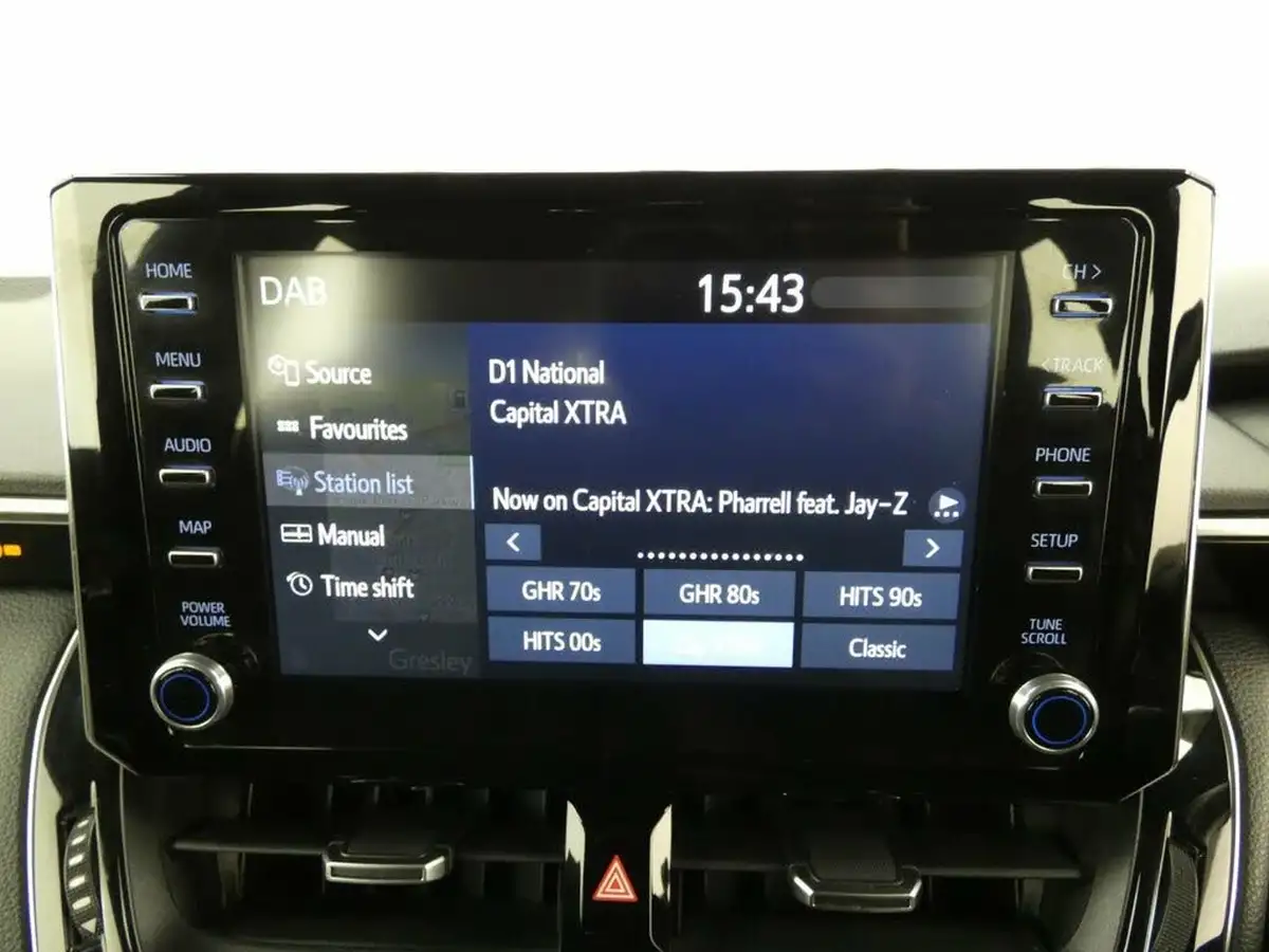 2021-toyota-corolla-18-vvt-i-icon-tech-spare-wheel-touring-sports-5d-big-10