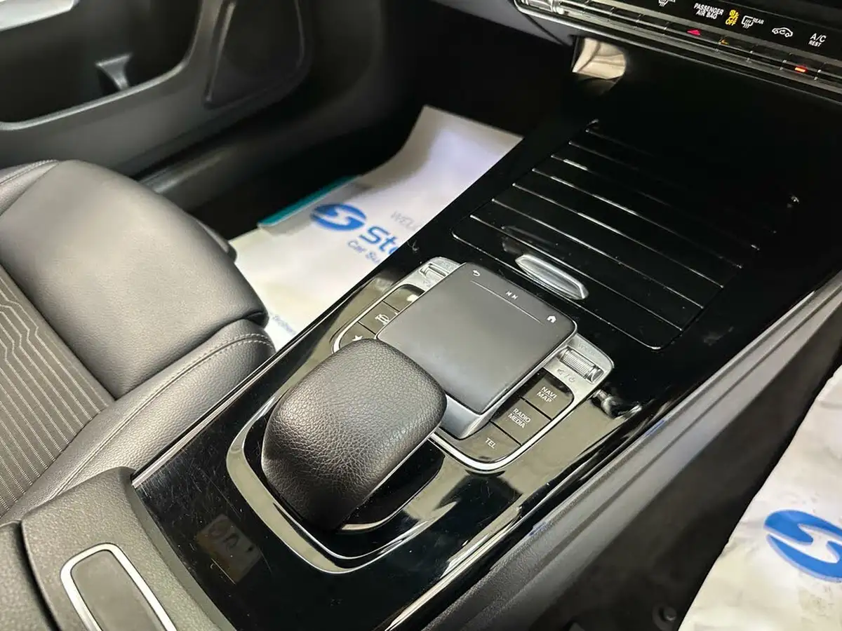 2019-mercedes-benz-a-class-15d-a180d-sport-hatchback-5d-7g-dct-big-15