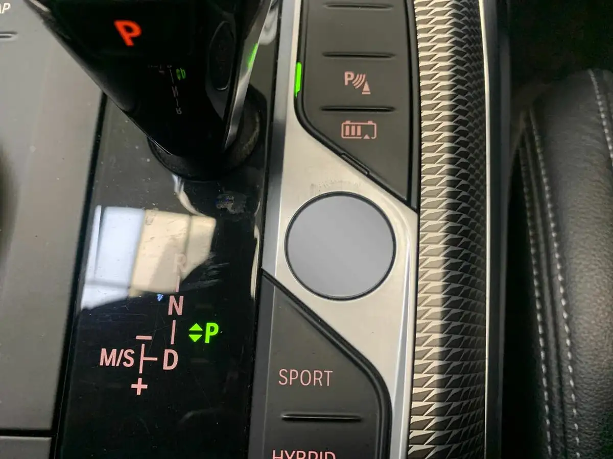 2021-bmw-3-series-20-330e-m-sport-touring-5d-big-18
