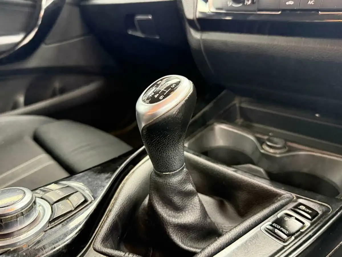 2016-bmw-1-series-15-118i-sport-5d-big-55
