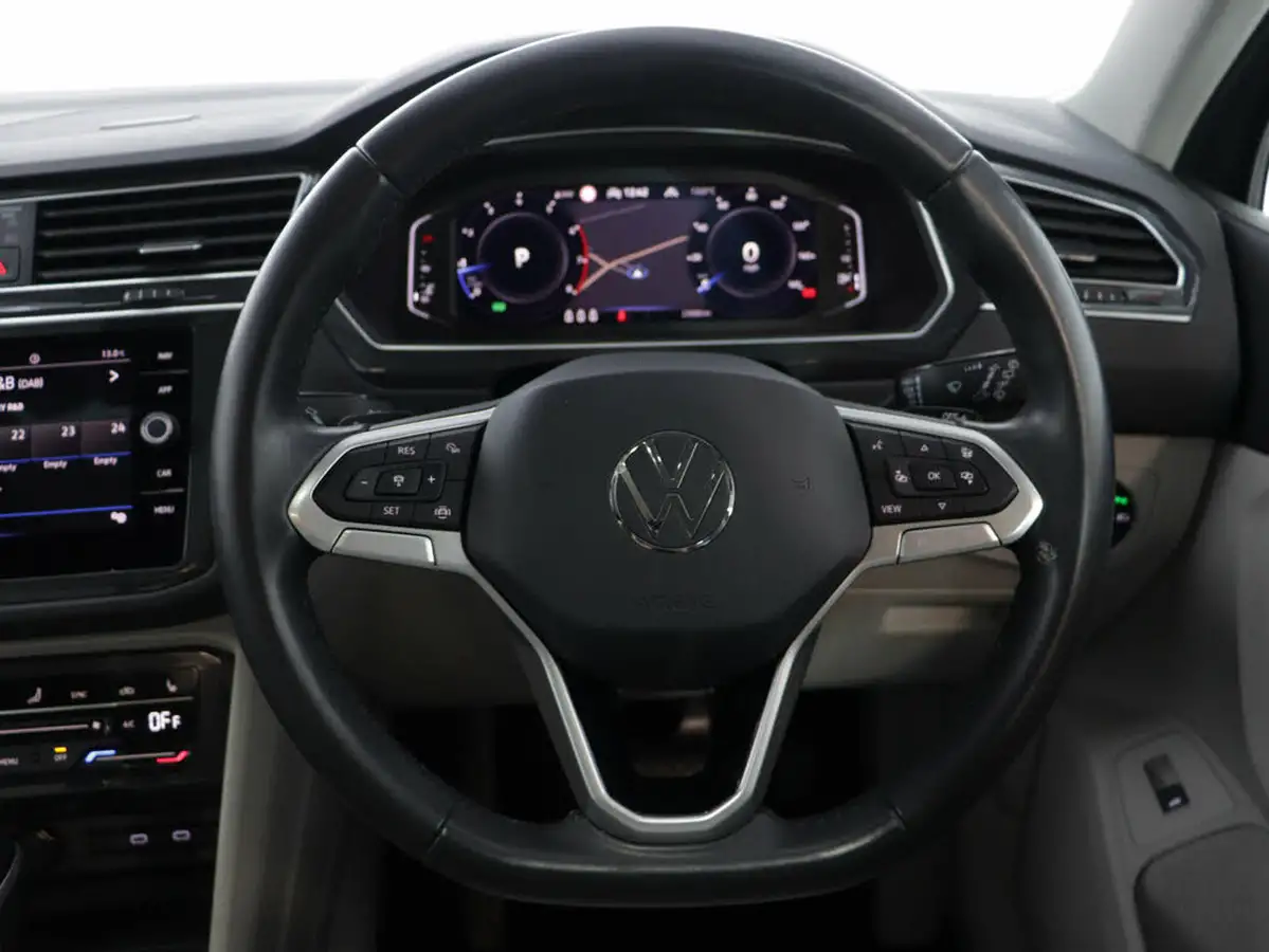 2021-volkswagen-tiguan-20-tsi-elegance-big-13