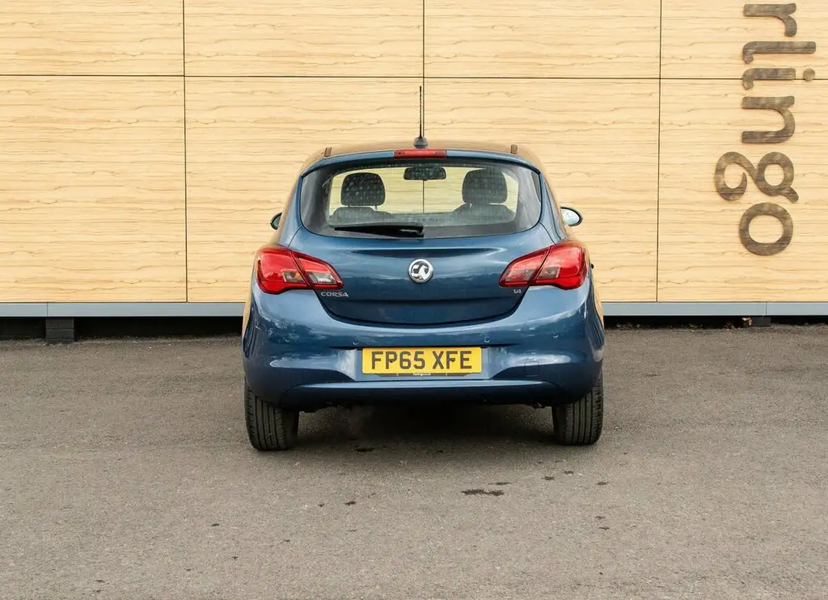 2015-vauxhall-corsa-14i-se-90ps-ecoflex-3d-1398cc-big-5