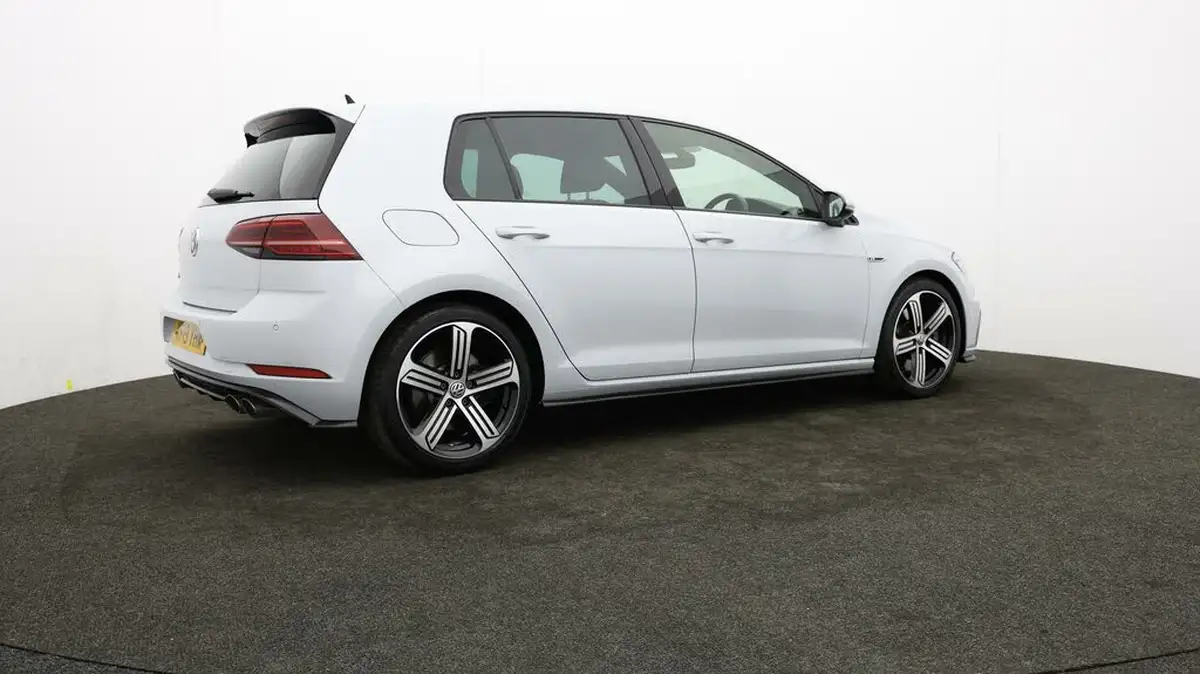 2019-volkswagen-golf-20-tsi-r-300ps-hatchback-5d-dsg-big-26