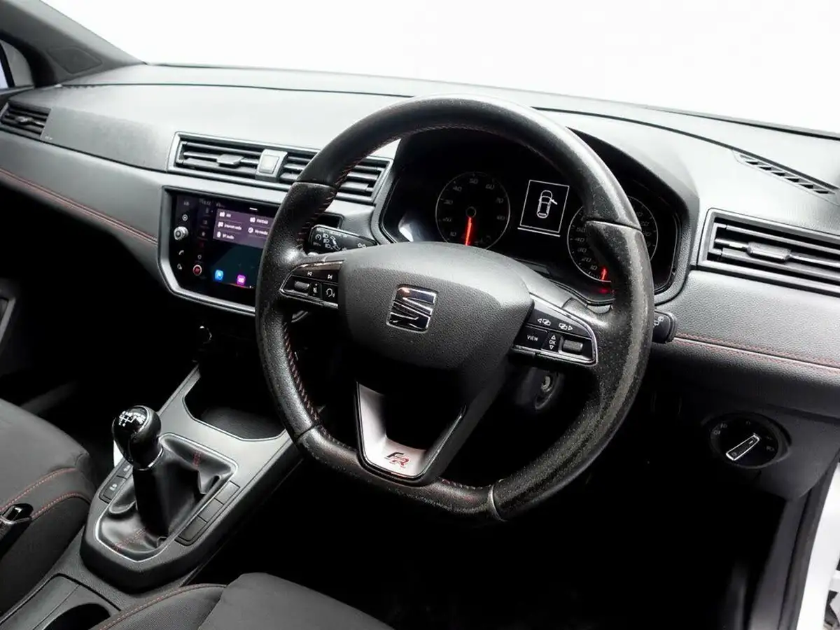 2021-seat-ibiza-10-tsi-fr-95ps-big-17