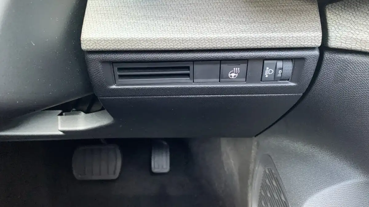 2024-citroen-c5-x-12-puretech-plus-130ps-ss-eat8-big-33
