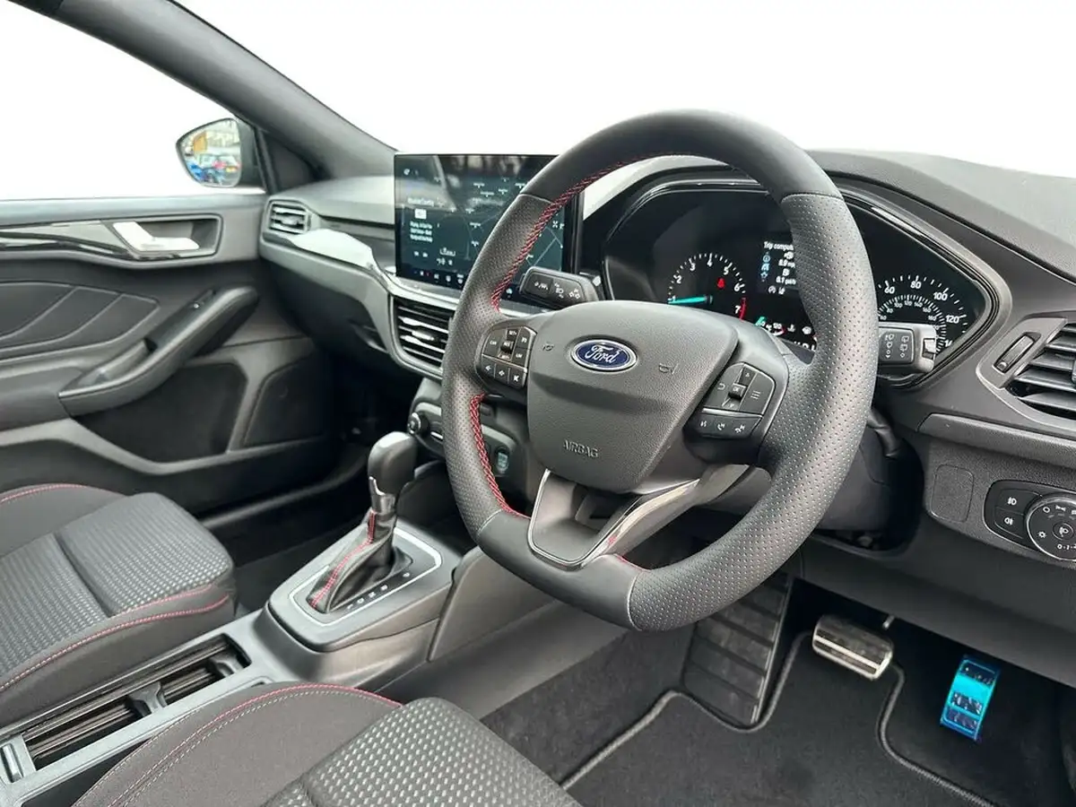 2025-ford-focus-10t-st-line-155ps-estate-powershift-big-9