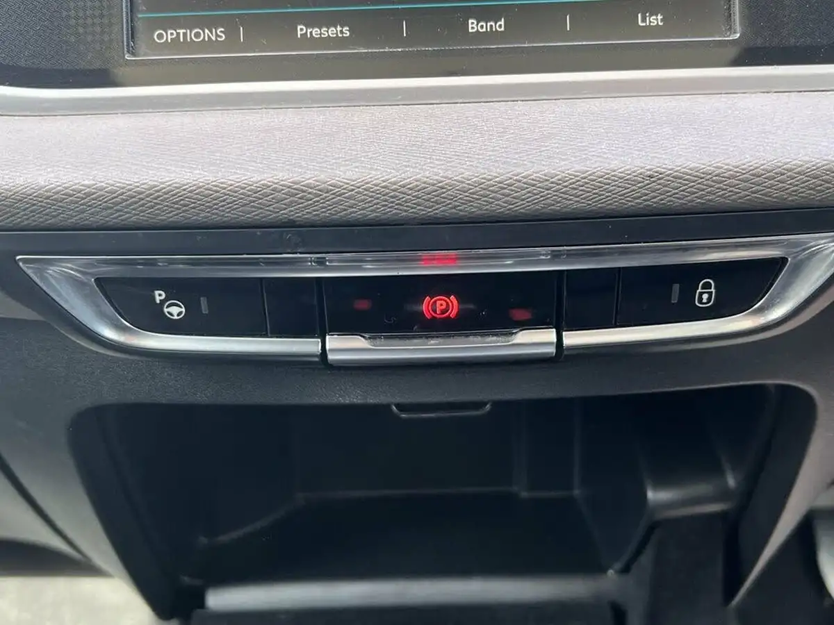 2018-citroen-grand-c4-spacetourer-15bluehdi-flair-big-42